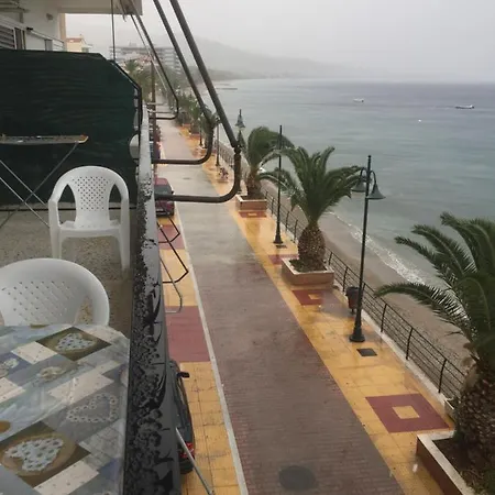 Nour63 Lejlighed Agioi Theodoroi (Corinthia)