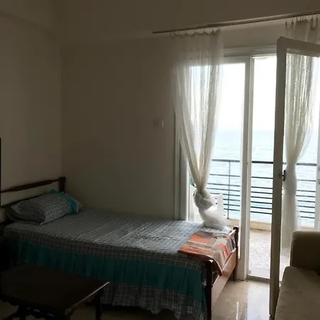 Nour63 Apartmán *